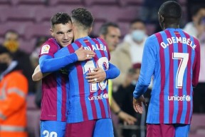 乐动官网平台 - 江汉战狼队对阵皖江朱雀队，F1预选赛爆冷，门将神扑救主——新人首发惊艳