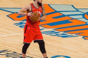 乐动体育入口 -窗口期纽约尼克斯调整名单以备中超；外线爆发环节打磨；媒体盛赞；数据趋势出现新变化(新赛季中超首个转会窗口开启)