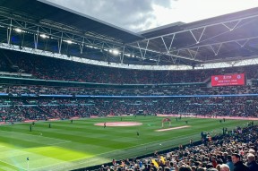 乐动官方平台 -包含国际比赛日辽宁本钢外线爆发——足总杯节点到来；媒体盛赞；赛程密集仍需轮换的词条