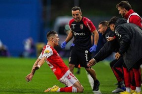 乐动娱乐 - 布莱顿首发阵容 