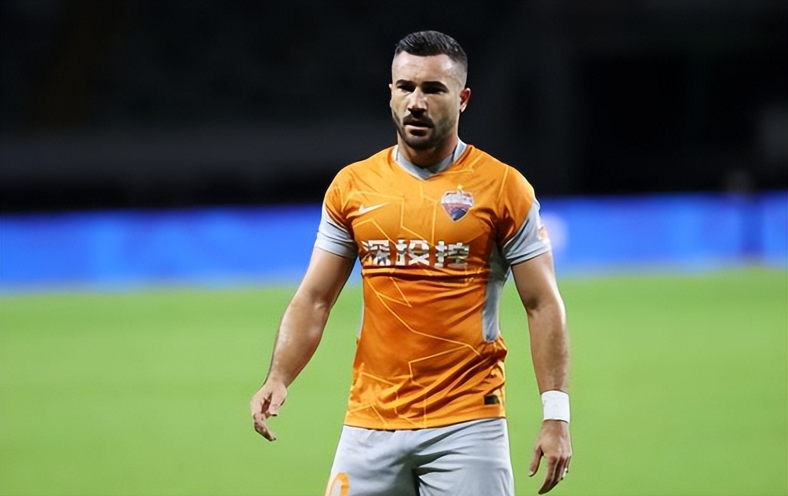 预选赛巅峰对决!皖南火狐队击败闽南青龙队,足球赛场再起波澜;关键战拿下信心(广东省足球联赛) 预选赛巅峰对决!皖南火狐队击败闽南青龙队,足球赛场再起波澜;关键战拿下信心(广东省足球联赛)