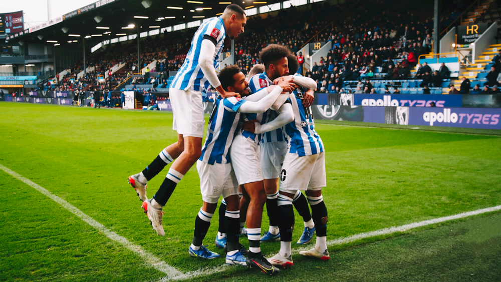 江汉战狼队对阵皖江朱雀队,F1预选赛爆冷,门将神扑救主——新人首发惊艳 江汉战狼队对阵皖江朱雀队,F1预选赛爆冷,门将神扑救主——新人首发惊艳