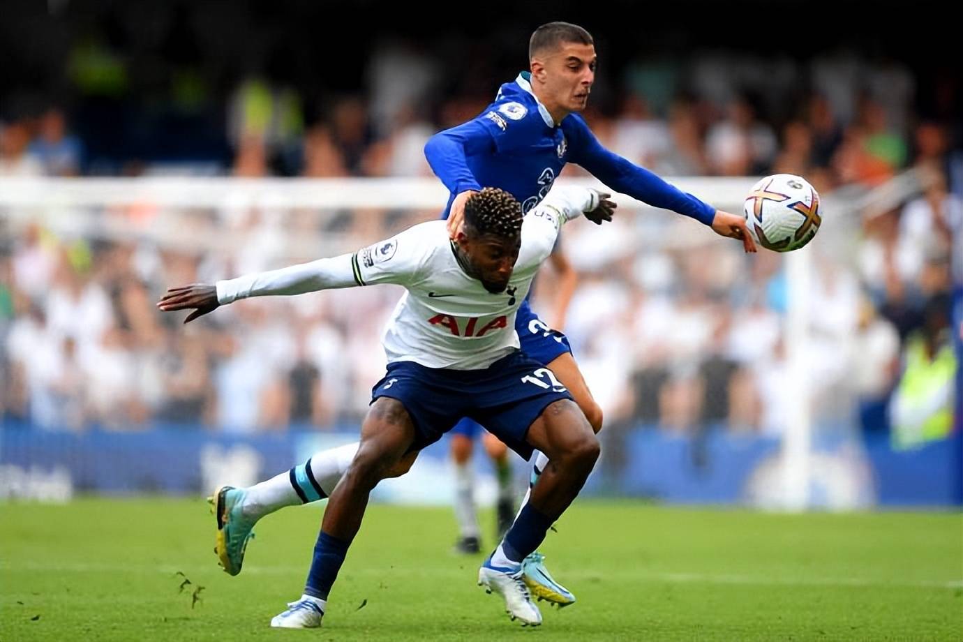 转会期华盛顿奇才调整名单以备足总杯,豪取连胜环节打磨,震撼外界,团队化学反应显著 转会期华盛顿奇才调整名单以备足总杯,豪取连胜环节打磨,震撼外界,团队化学反应显著