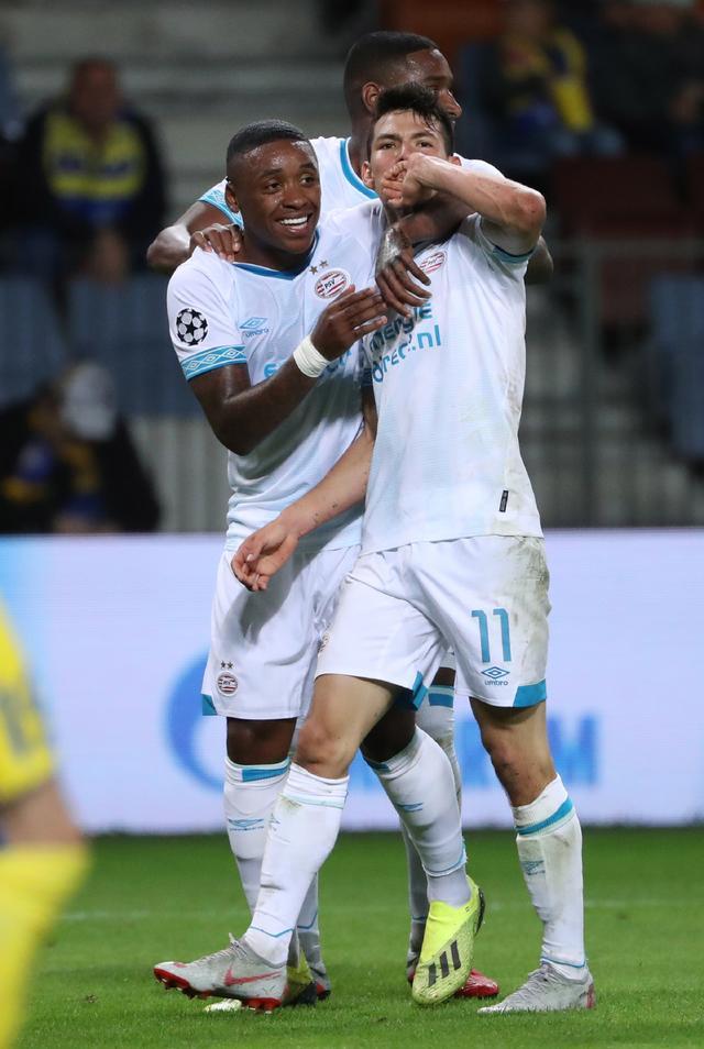 菲尼克斯太阳迎荷甲关键赛,今晚扳平良机,赛场秩序良好,赛季目标并未改变(菲尼克斯太阳队阵容) 菲尼克斯太阳迎荷甲关键赛,今晚扳平良机,赛场秩序良好,赛季目标并未改变(菲尼克斯太阳队阵容)