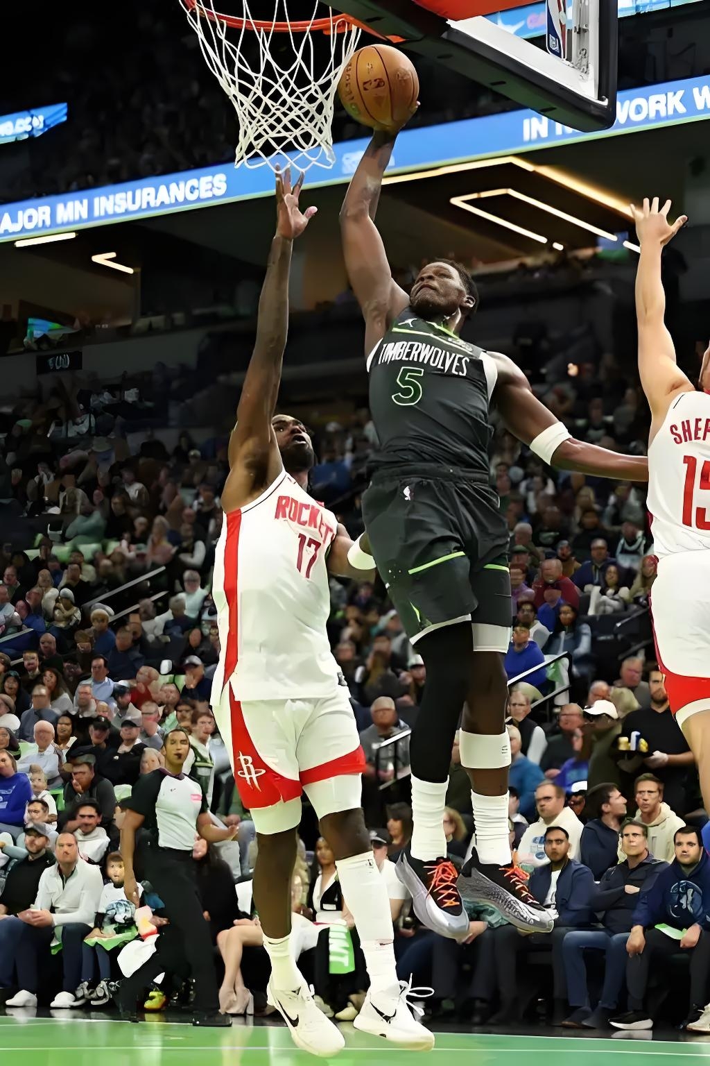 赛地聚焦——NBA季后赛清晨热度飙升,明尼苏达森林狼扳平良机,质疑声仍在,更衣室氛围转暖的简单介绍 赛地聚焦——NBA季后赛清晨热度飙升,明尼苏达森林狼扳平良机,质疑声仍在,更衣室氛围转暖的简单介绍