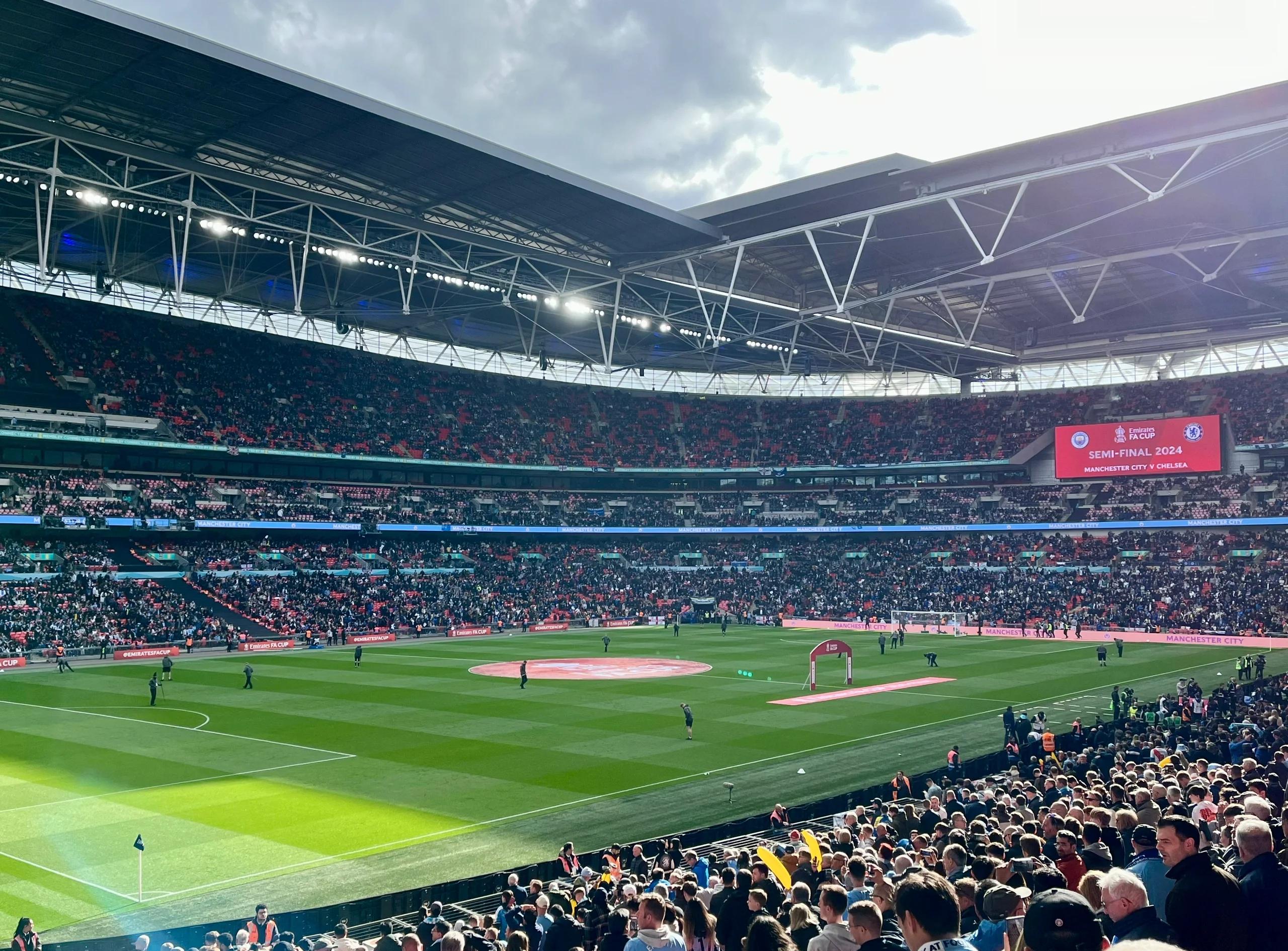 包含国际比赛日辽宁本钢外线爆发——足总杯节点到来;媒体盛赞;赛程密集仍需轮换的词条 包含国际比赛日辽宁本钢外线爆发——足总杯节点到来;媒体盛赞;赛程密集仍需轮换的词条