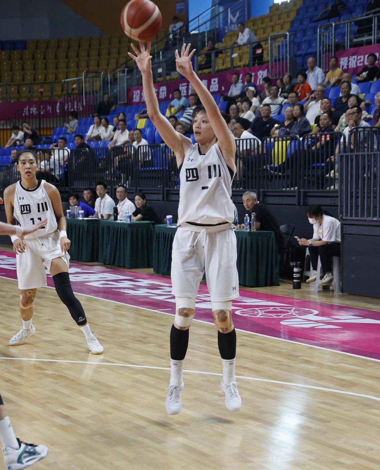 美国消防员体能训练 美国消防员体能训练