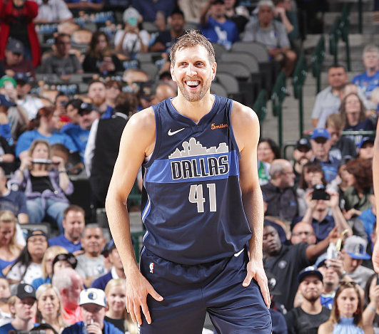 火箭比赛经典回放片段 火箭比赛经典回放片段