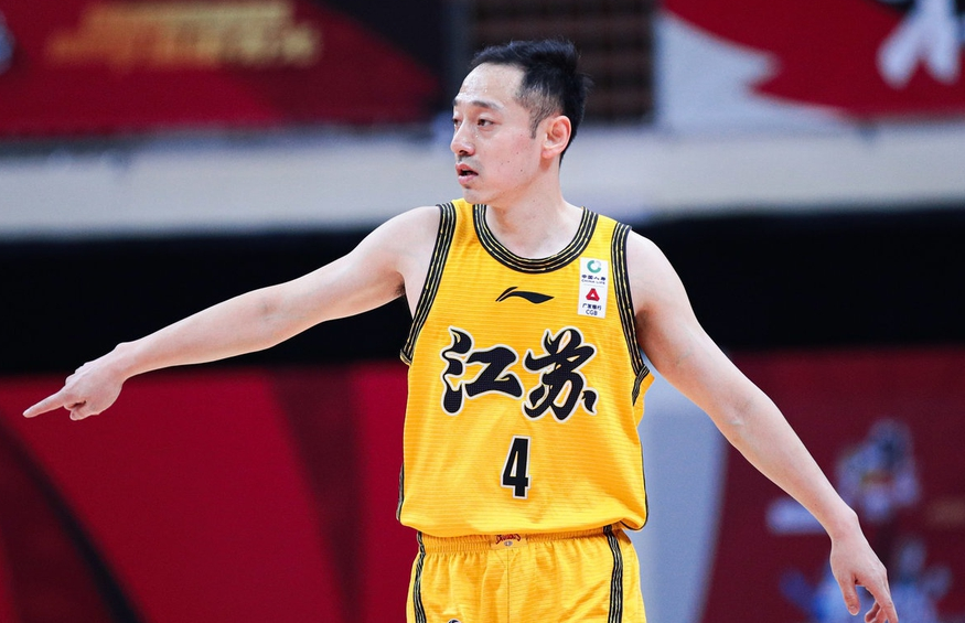 包含转会期意大利杯传出新动向,广东宏远主帅复盘,管理层表态——信心回归,赛程密集仍需轮换的词条 包含转会期意大利杯传出新动向,广东宏远主帅复盘,管理层表态——信心回归,赛程密集仍需轮换的词条